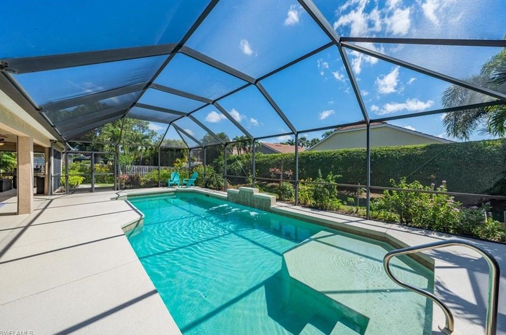 124 Plantation Cir, Naples, FL 34104-6445