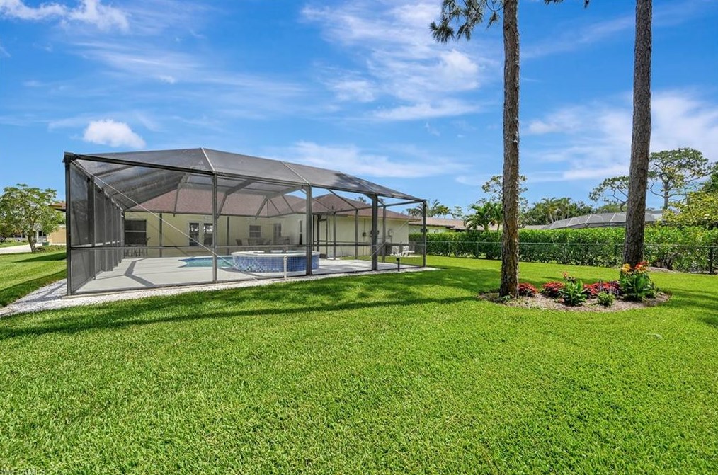 228 Johnnycake Dr, Naples FL 34110-1312 exterior