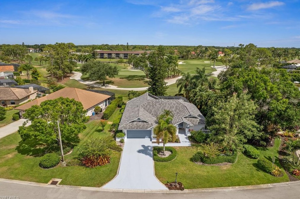 118 Palmetto Dunes Cir, Naples, FL 34113-7560