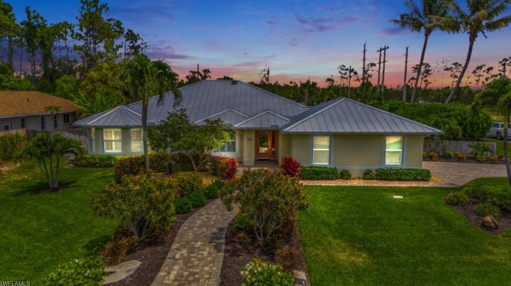 282 Saybrook Ct, Naples, FL 34110-1370