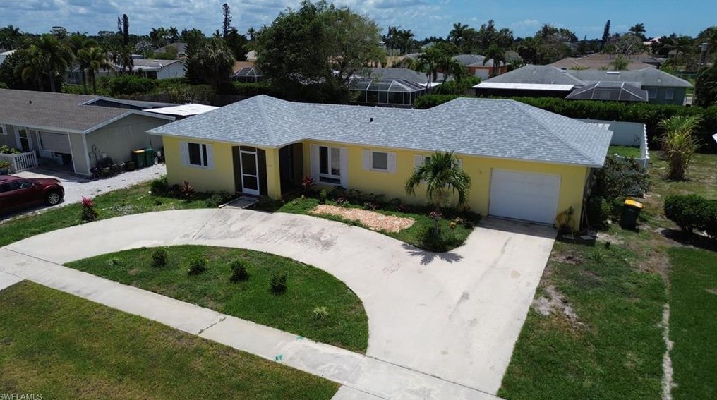 1169 Fourwinds Ave, Marco Island, FL 34145-3912