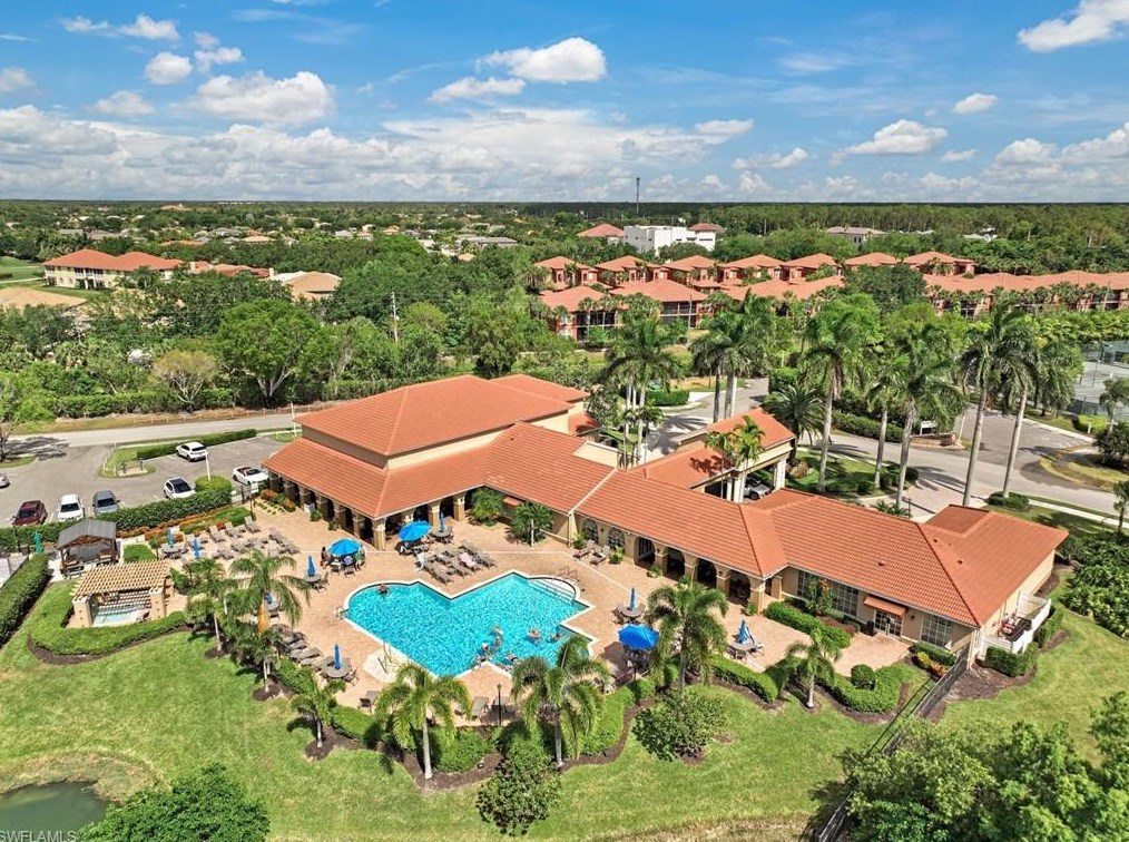 6770 Huntington Lakes Cir #203, Naples, FL 34119