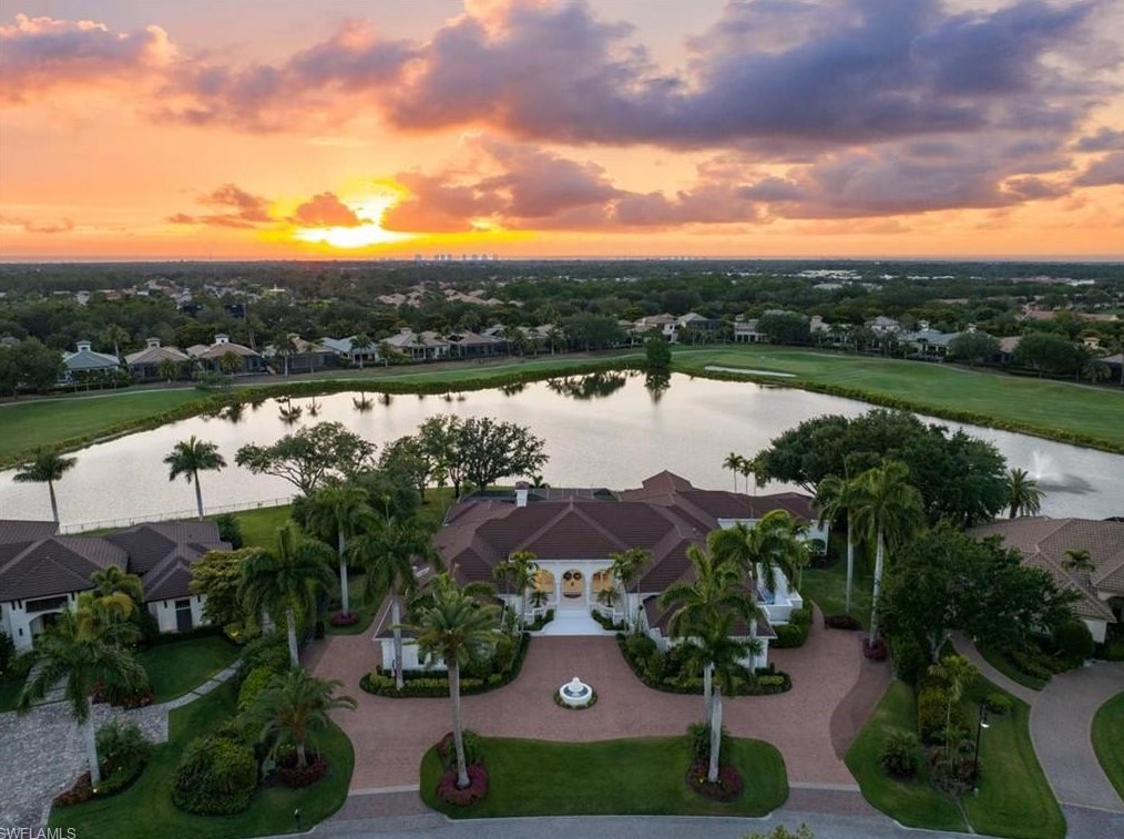 13660 Pondview Cir, Naples, FL 34119-0910