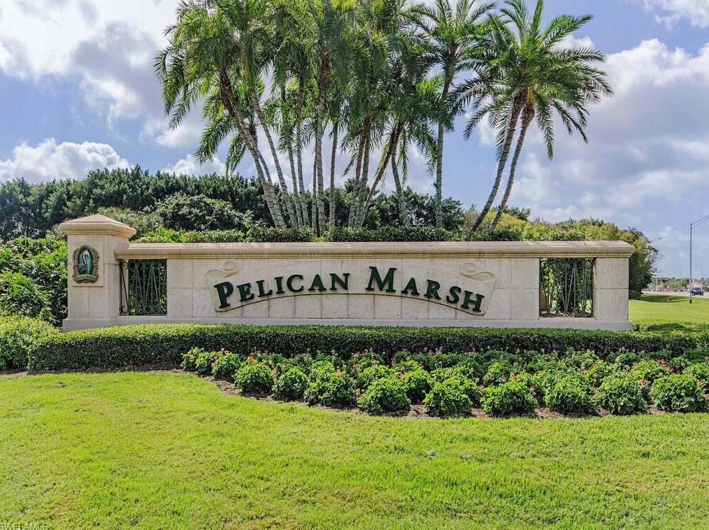 2185 Arielle Dr, Naples FL  34109-0338 exterior