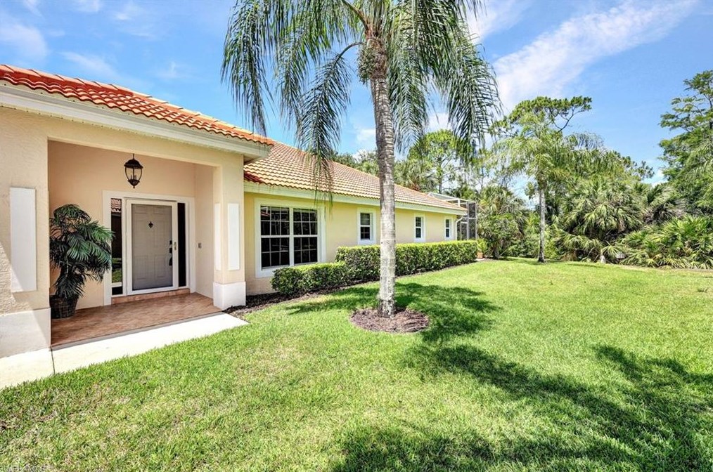 5875 Northridge Dr, Naples, FL 34110-2377