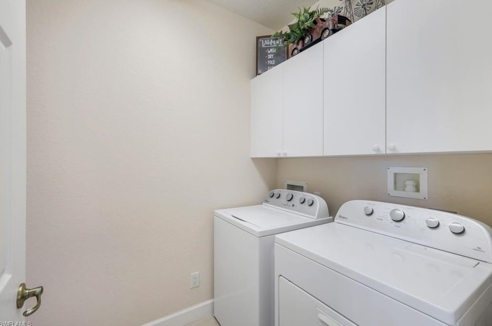 2355 Mont Claire Dr, Naples FL  34109-4308 exterior