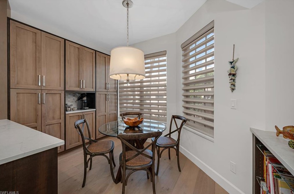 6865 San Marino Dr, Naples, FL 34108-7541