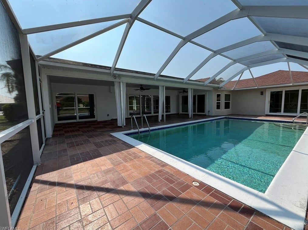 462 Cypress Way E, Naples, FL 34110