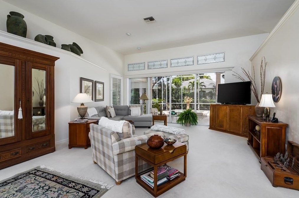 2073 Laguna Way, Naples, FL 34109-7110