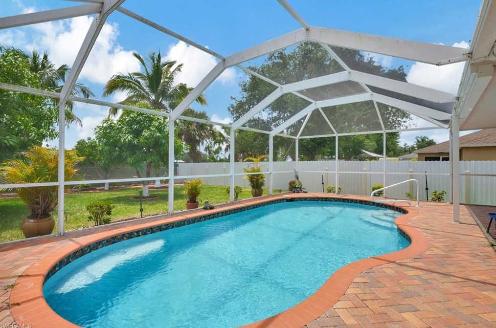 1508 4th St, Cape Coral, FL 33990