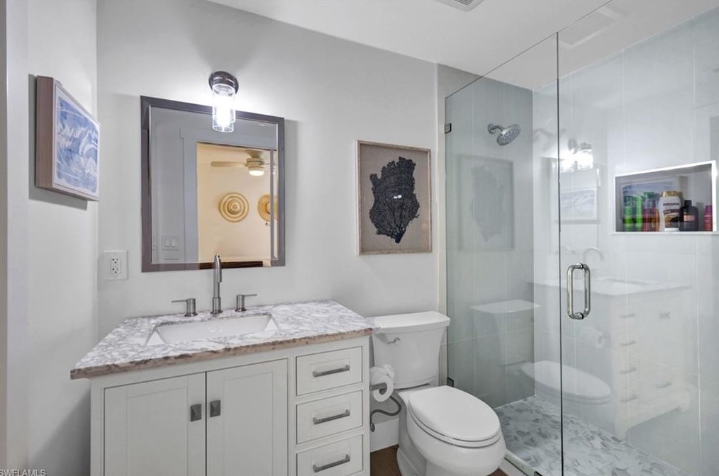 831 102 Ave, Naples FL 34108-3216 exterior