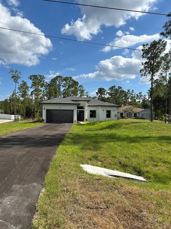 2492 27th Ave, Naples, FL 34120-7568