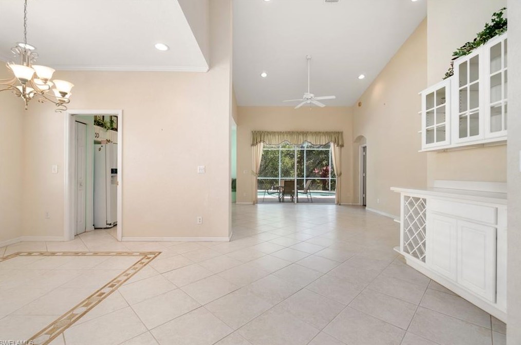 810 Grafton Ct, Naples, FL 34104-8797