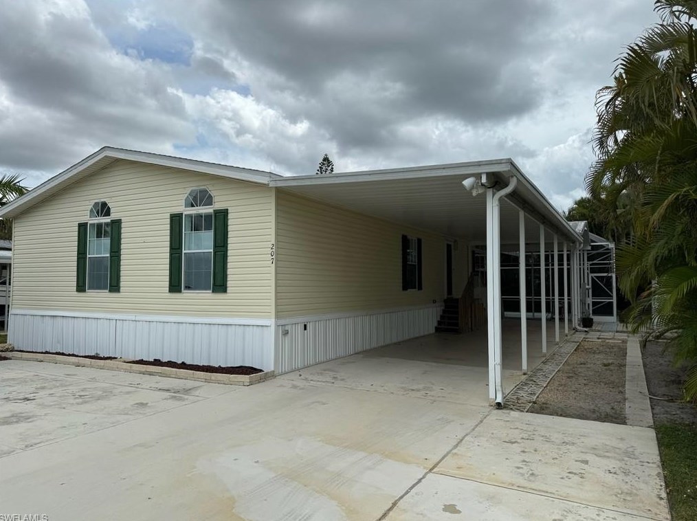 207 Rookery Rd, Naples, FL 34114-3946