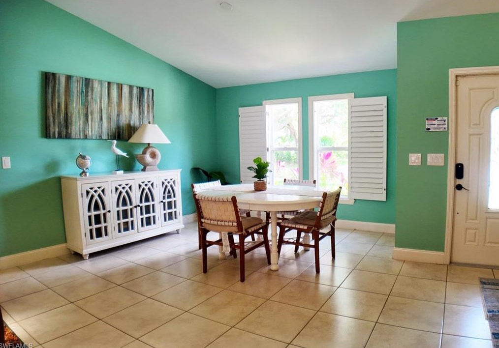 2548 River Reach Dr, Naples FL 34104-6929 exterior