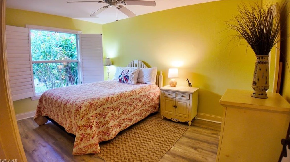 2548 River Reach Dr, Naples FL 34104-6929 exterior