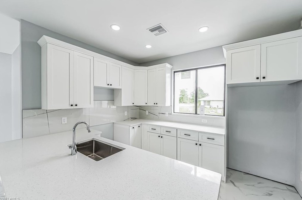 400 13 St, Lehigh Acres FL 33972-8758 exterior