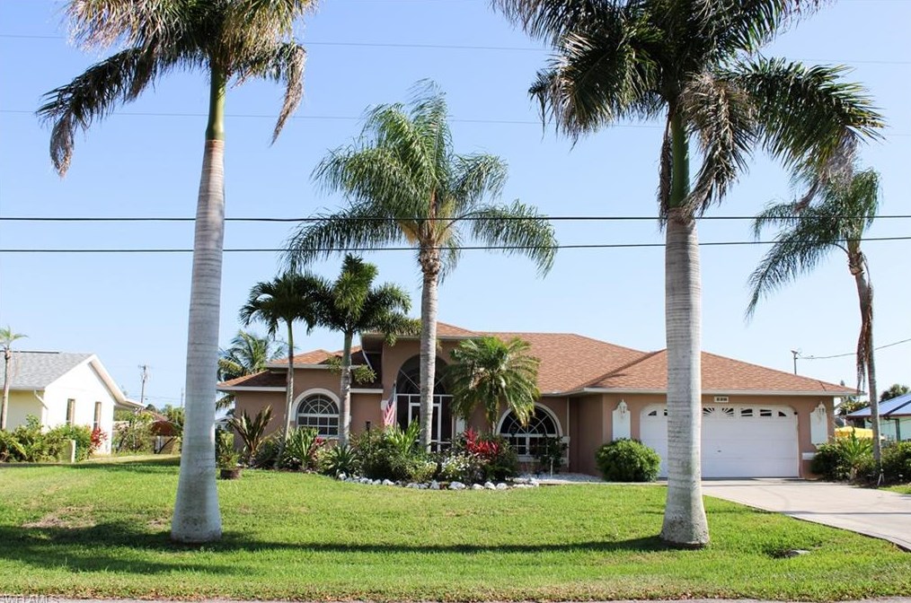 230 Kamal Pkwy, Cape Coral, FL 33904-2742