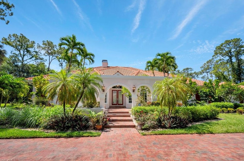 4820 Tamarind Ridge Dr, Naples, FL 34119-2826