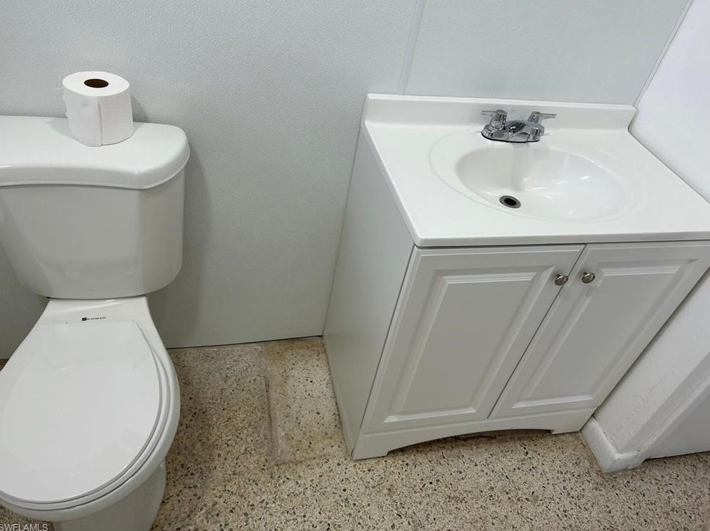 3131 Francis Ave, Naples FL 34112-3815 exterior