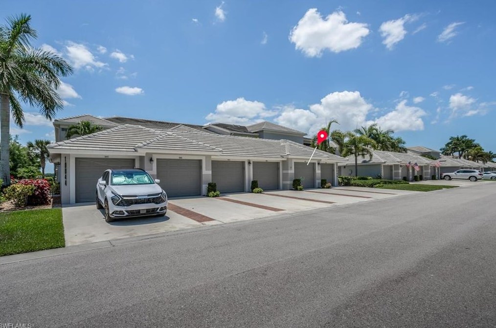 10044 Siesta Bay Dr, Naples, FL 34120-4991