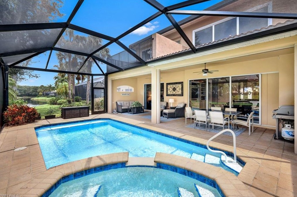 9231 Troon Lakes Dr, Naples FL  34109-4317 exterior