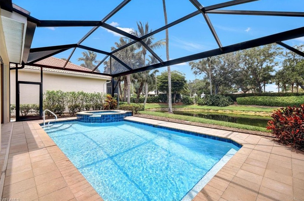 9231 Troon Lakes Dr, Naples FL  34109-4317 exterior