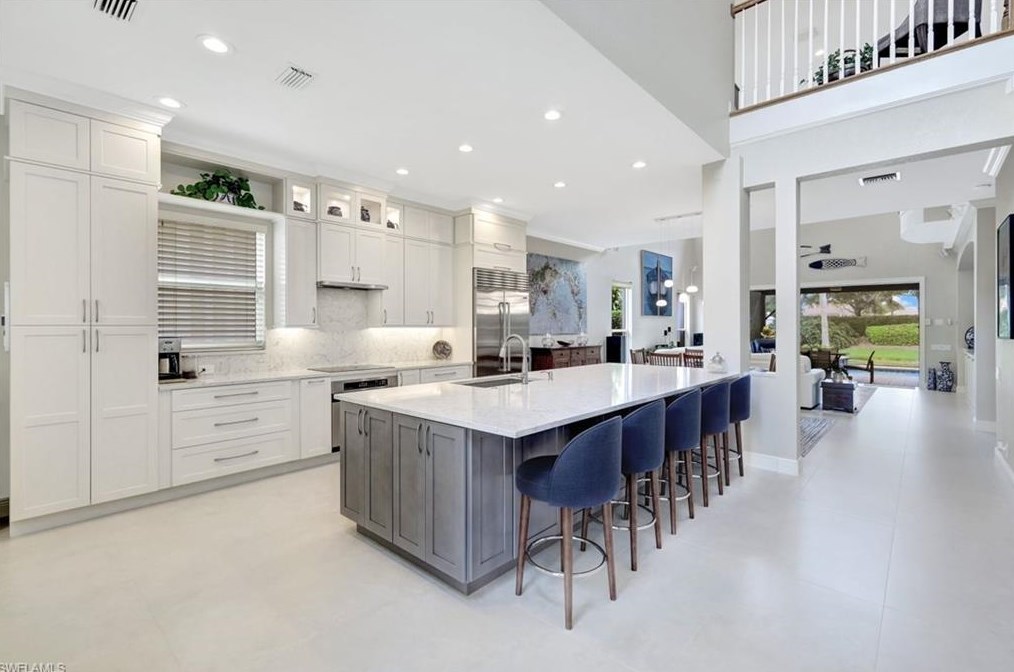 9231 Troon Lakes Dr, Naples FL  34109-4317 exterior