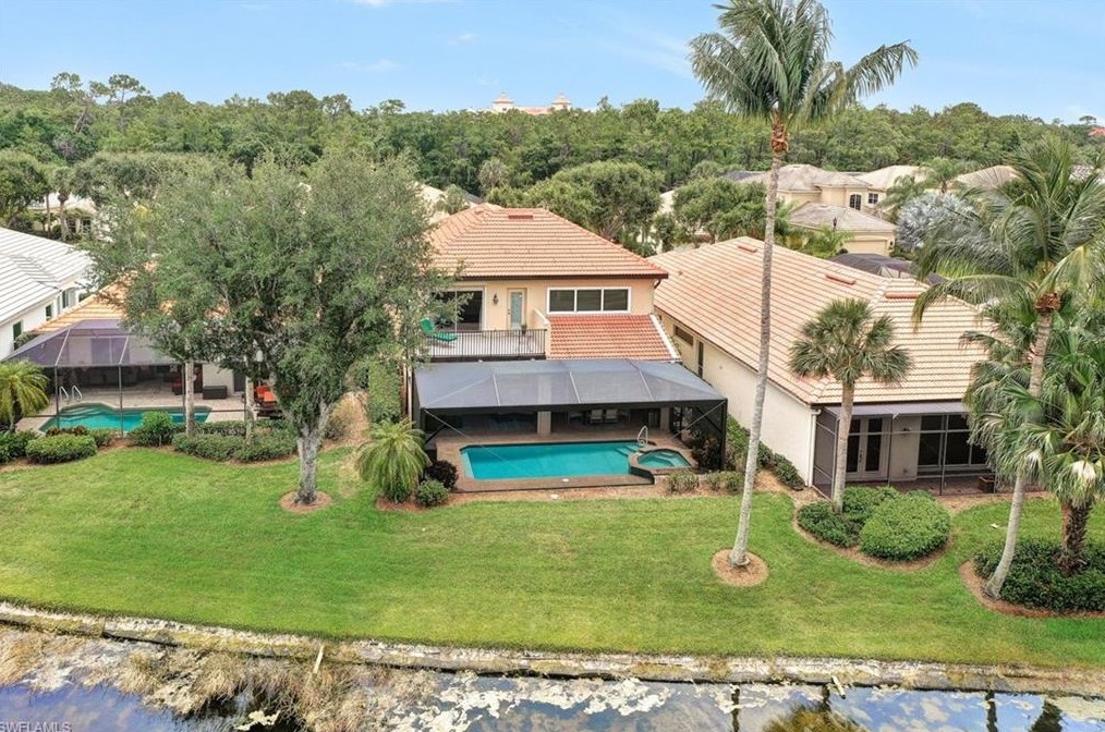 9231 Troon Lakes Dr, Naples FL  34109-4317 exterior