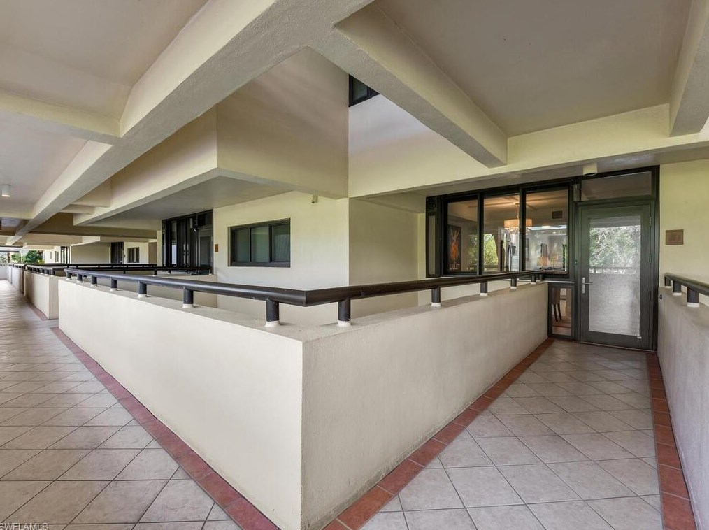 6300 Pelican Bay Blvd #a102, Naples, FL 34108