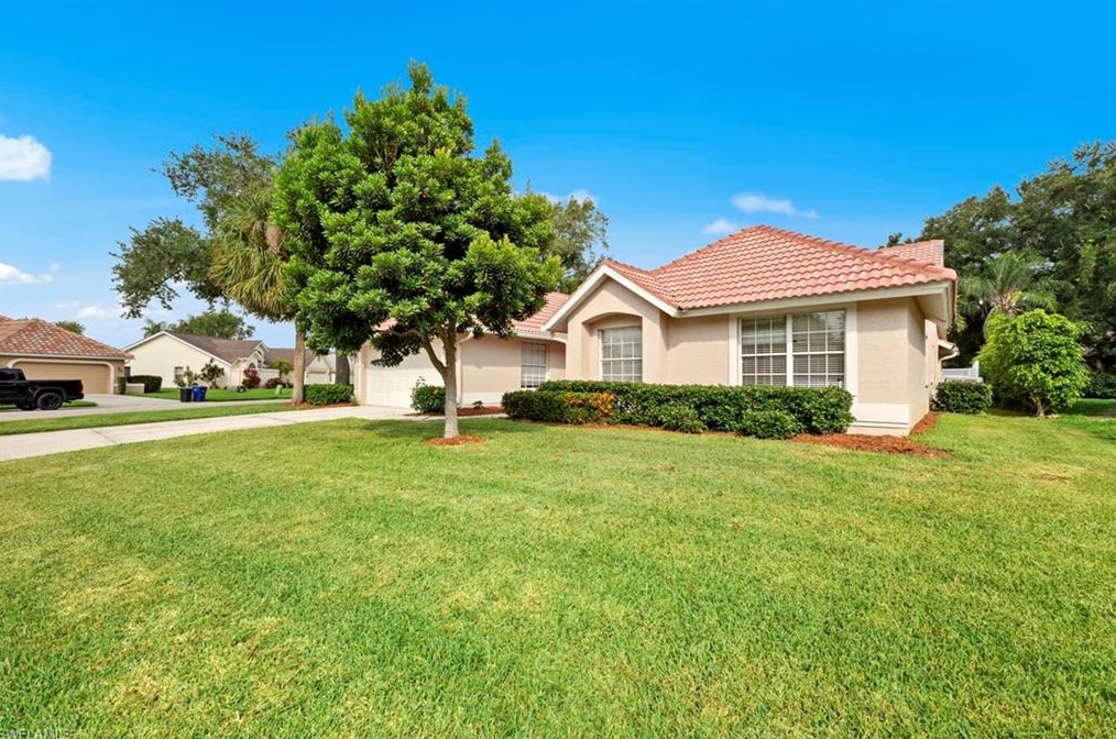 11464 Waterford Village Ct, Fort Myers, FL 33913-7939