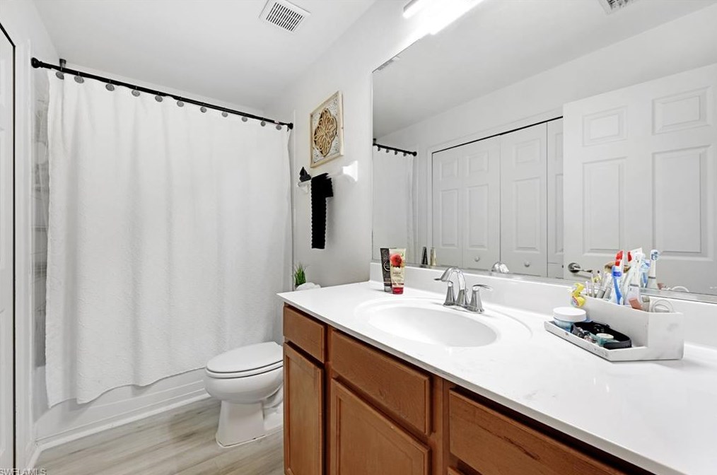 9064 Gervais Cir, Naples FL  34120-4778 exterior