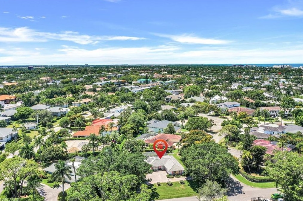 770 Anchor Rode Dr, Naples, FL 34103-2722