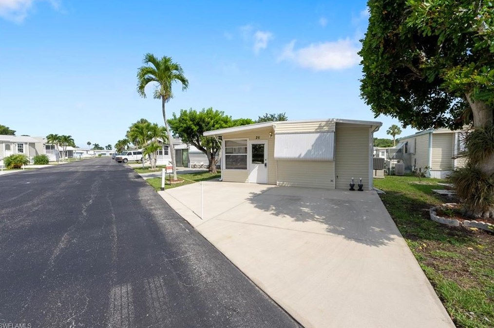 20 Jasper Dr #20jr, Naples, FL 34114