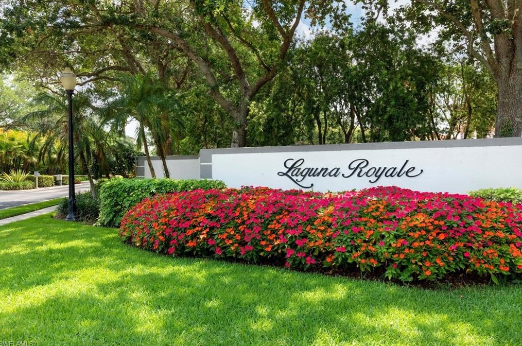 503 Laguna Royale Blvd, Naples, FL 34119-4677