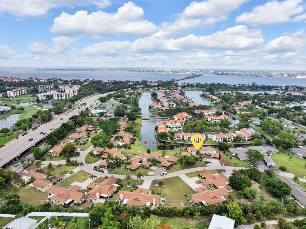 4265 Island Cir, Fort Myers, FL 33919-4403