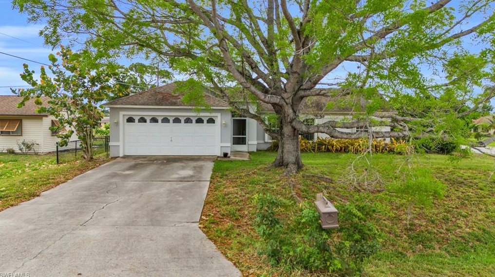 18447 Fuchsia Rd, Fort Myers, FL 33967-3258