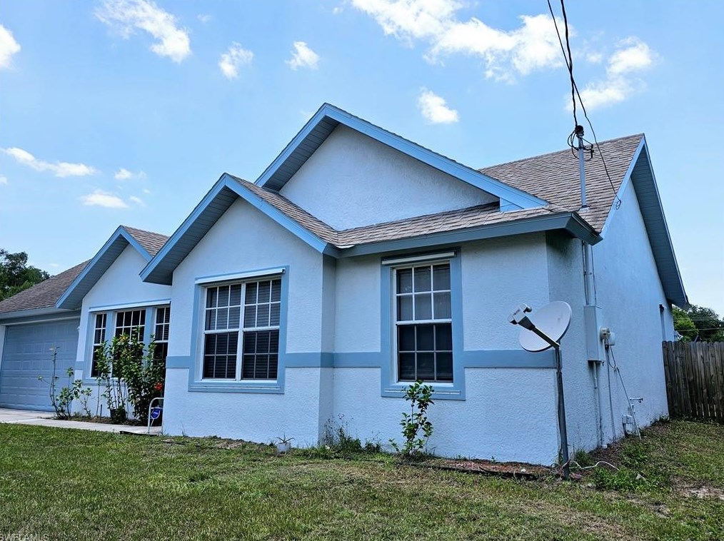 701 Arundel Cir, Fort Myers, FL 33913-7142