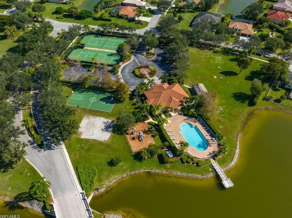 856 Grand Rpd Blvd, Naples FL 34120-4429 exterior