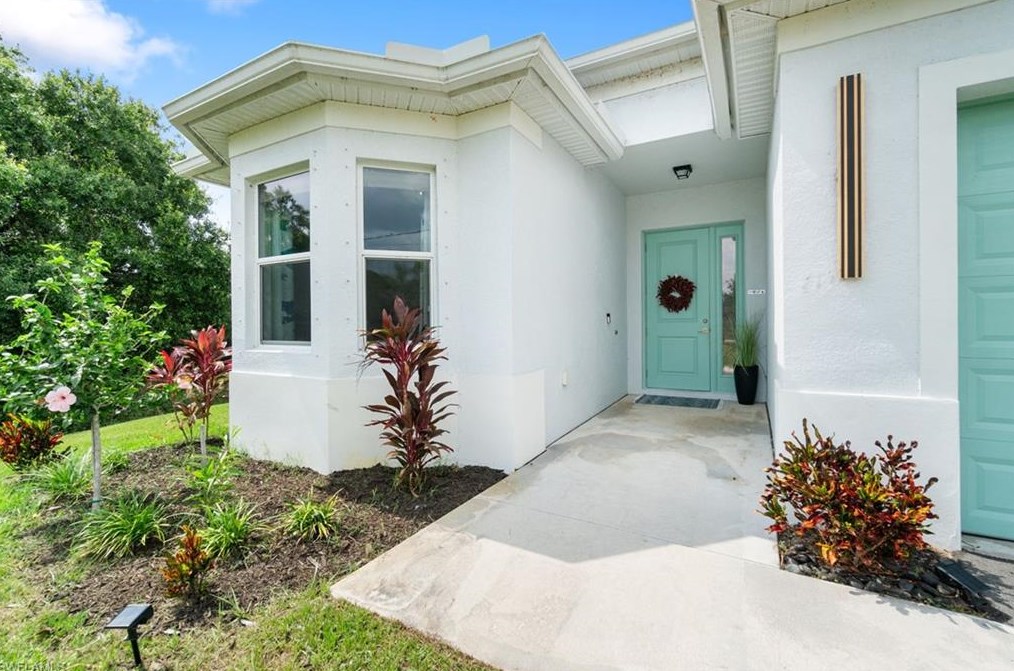 2771 70th Ave, Naples, FL 34120-0064