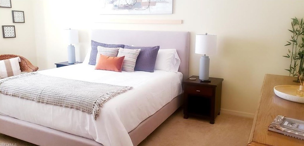 8217 Parkstone Pl, Naples FL  34120-1668 exterior