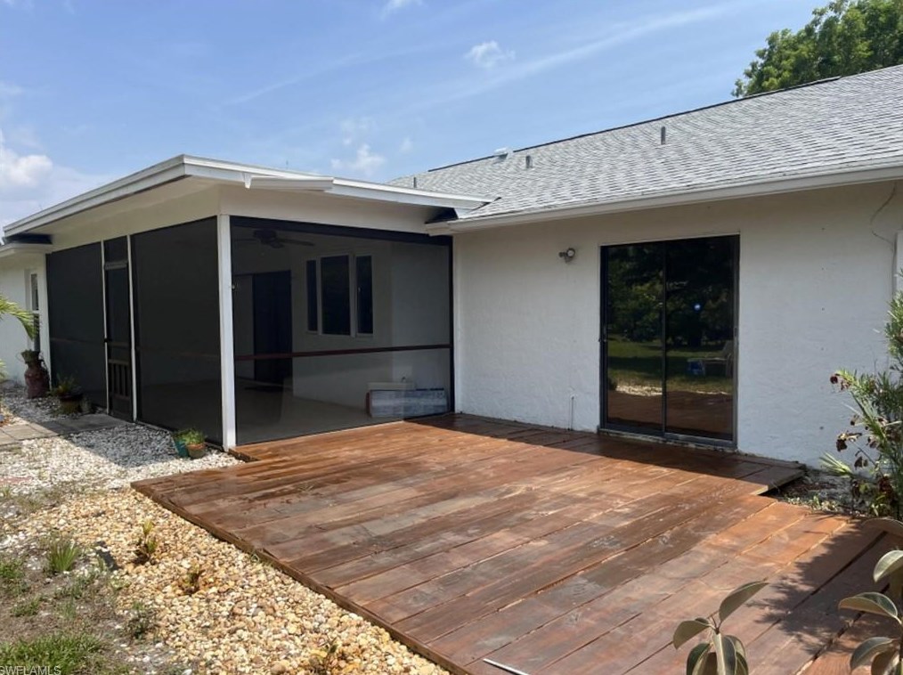 119 Madison Dr, Naples FL 34110-1323 exterior