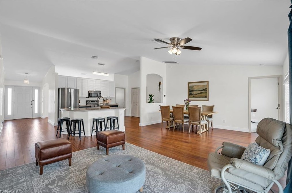 2720 27th Ave, Naples, FL 34120-0433