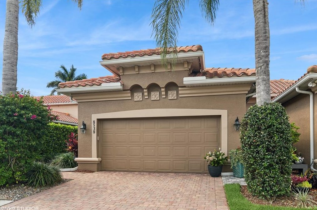 8538 Chase Preserve Dr, Naples FL 34113-2690 exterior
