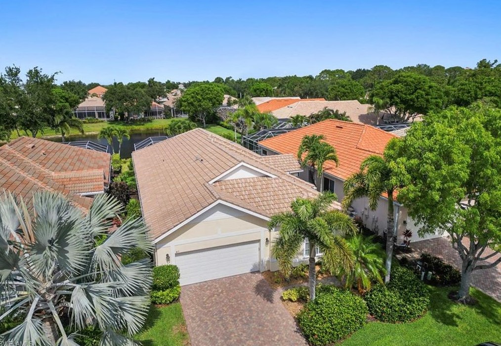 413 Chartwell Pl, Naples, FL 34110-7040