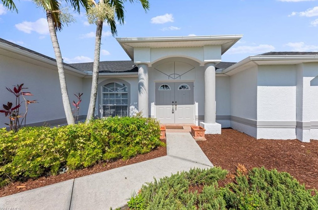 3608 4th Ave, Cape Coral, FL 33904-4825