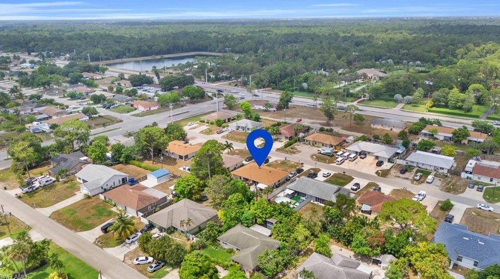 2388 55th Ter, Naples FL 34116-5681 exterior