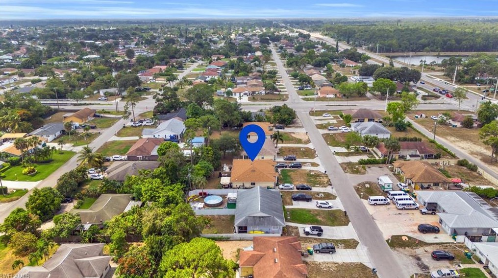 2388 55th Ter, Naples FL 34116-5681 exterior