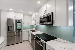 4005 Gulf Shore Blvd N, Naples, FL 34103 - Photo 4