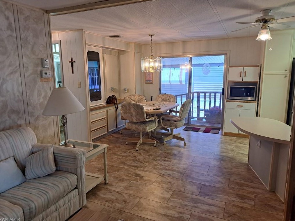 90 Jan Dr, Naples, FL 34104-3932